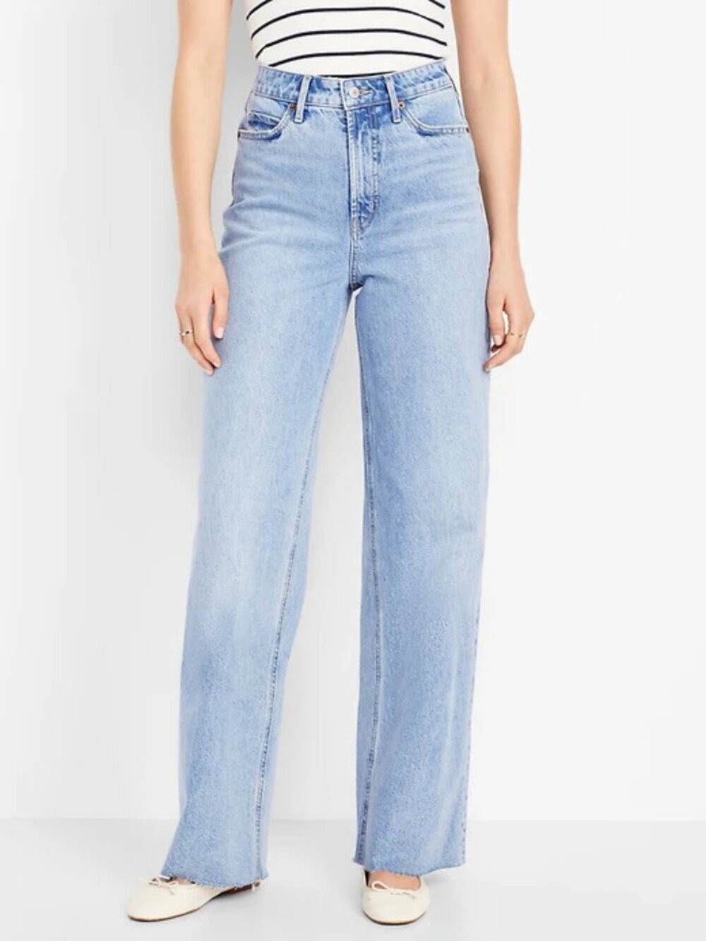 OLD NAVY extra high rise sky-hi wide leg jeans in Lenox (sz2)